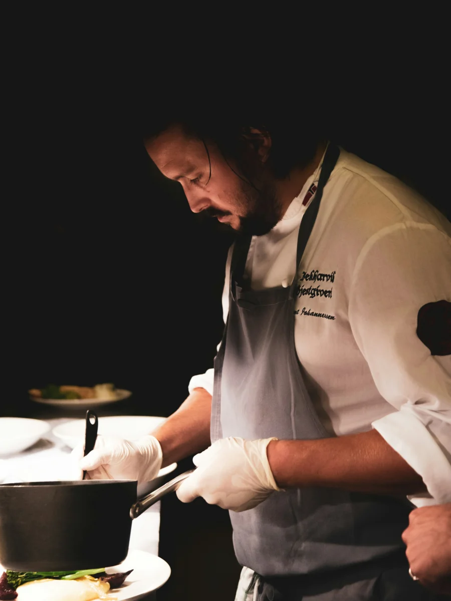 Scène de cuisine pendant le service